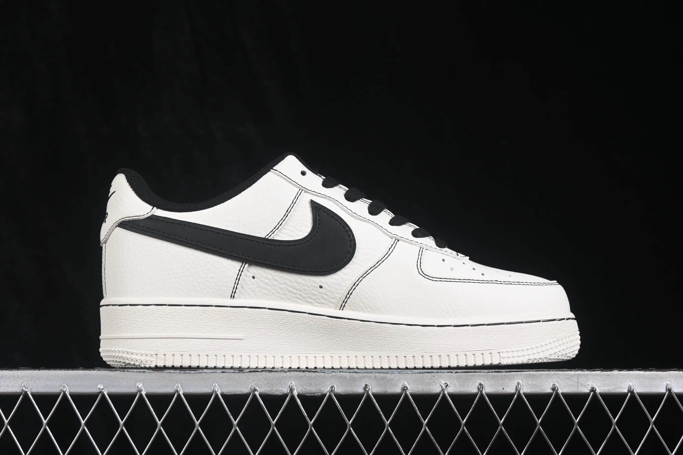 All categories Nk Air Force 1 Air Force series Nk Air Force 1 Low Air Force low-top Nike Air Force 1'07 Low joint model Air Force 1 low-top casual sneakers MM3399-826